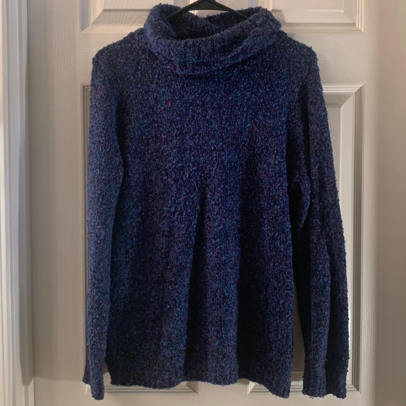 VINTAGE ERIKA Sweater - Picture 3 of 12